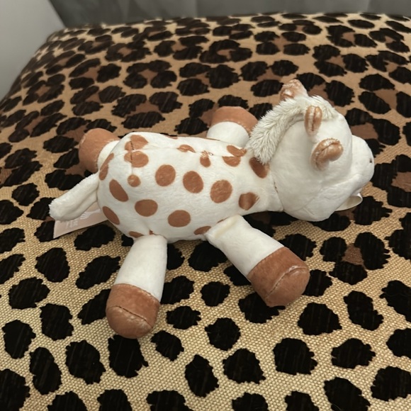 Sophie LA Girafe binky holder - Picture 12 of 17